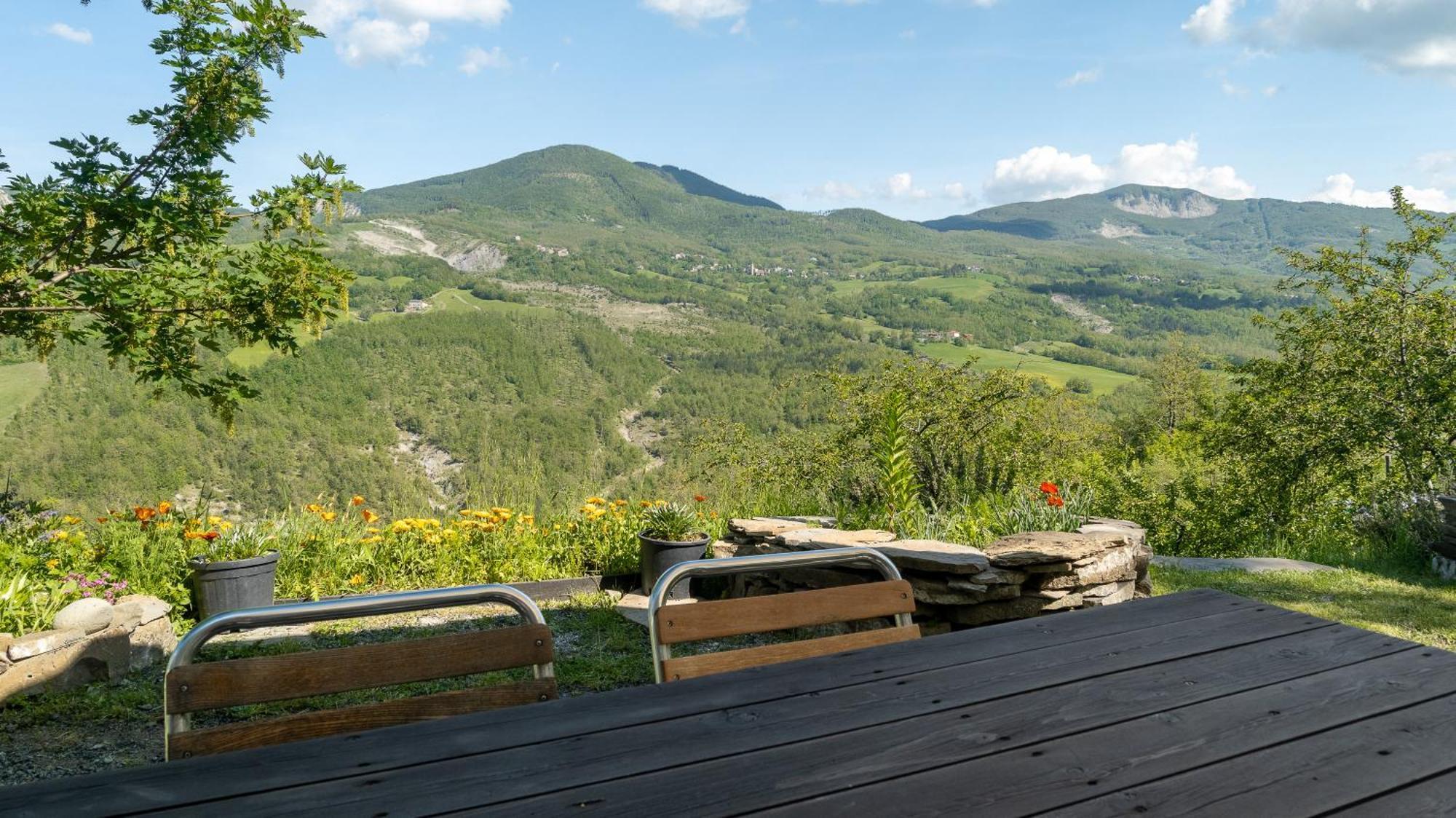Le Spine B&B Sulla Via Francigena Berceto Esterno foto