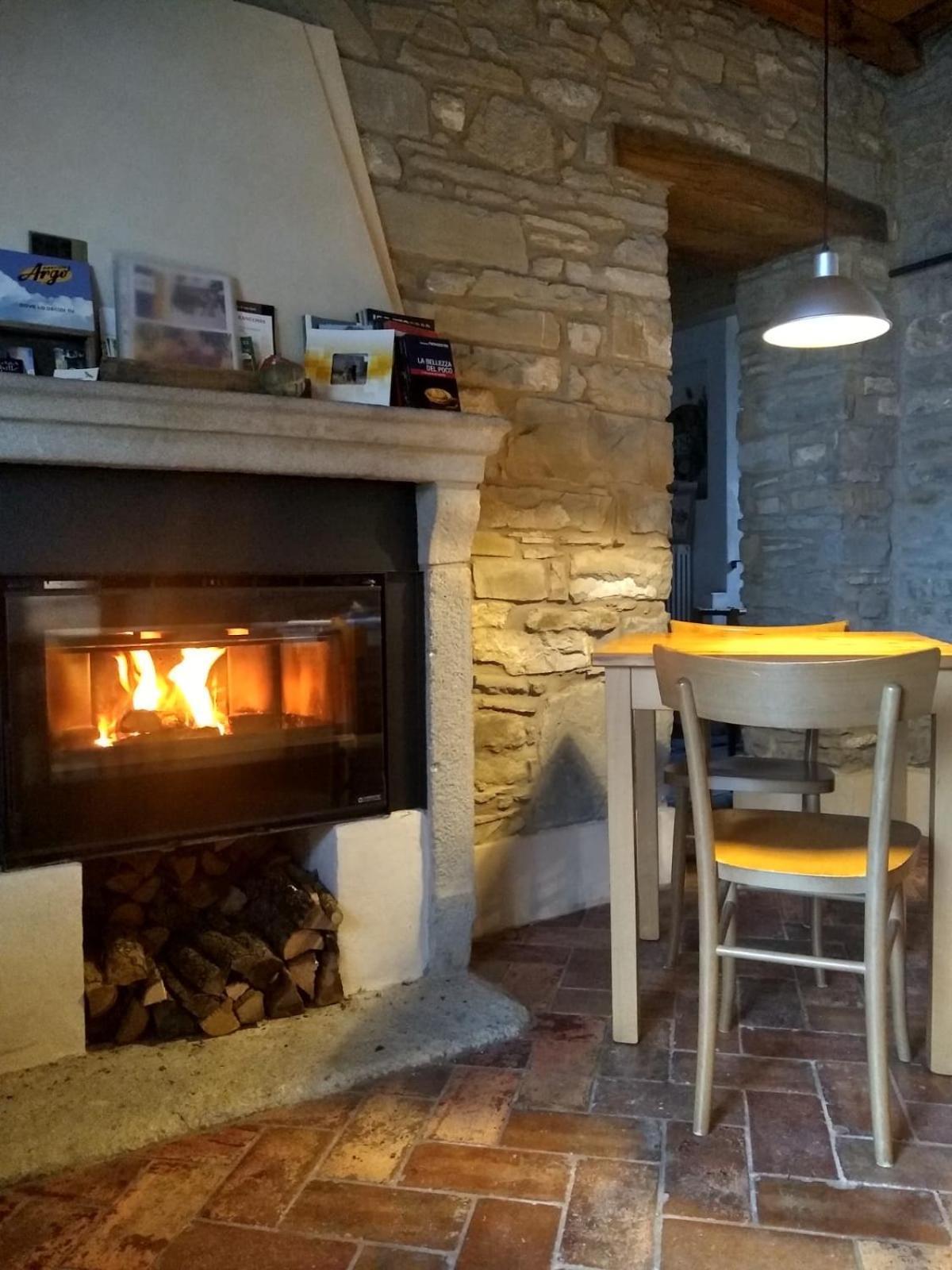 Le Spine B&B Sulla Via Francigena Berceto Esterno foto